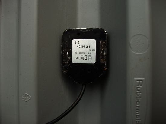 gps_puck_in_box_lid.jpg